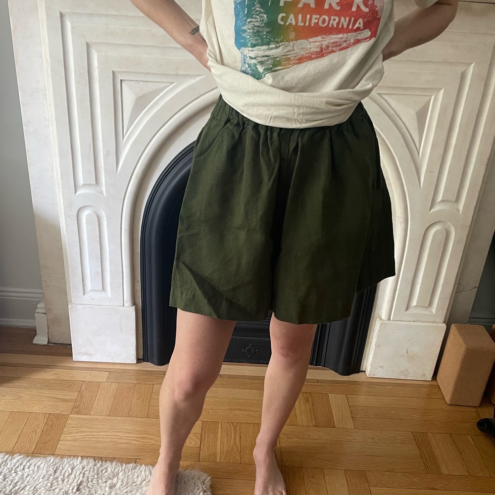 Linenfox Kim Linen Shorts - Forest Green